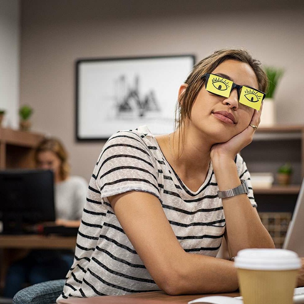 Profitez d'une sieste flash au travail pour limiter les coups de fatigue durant la journée